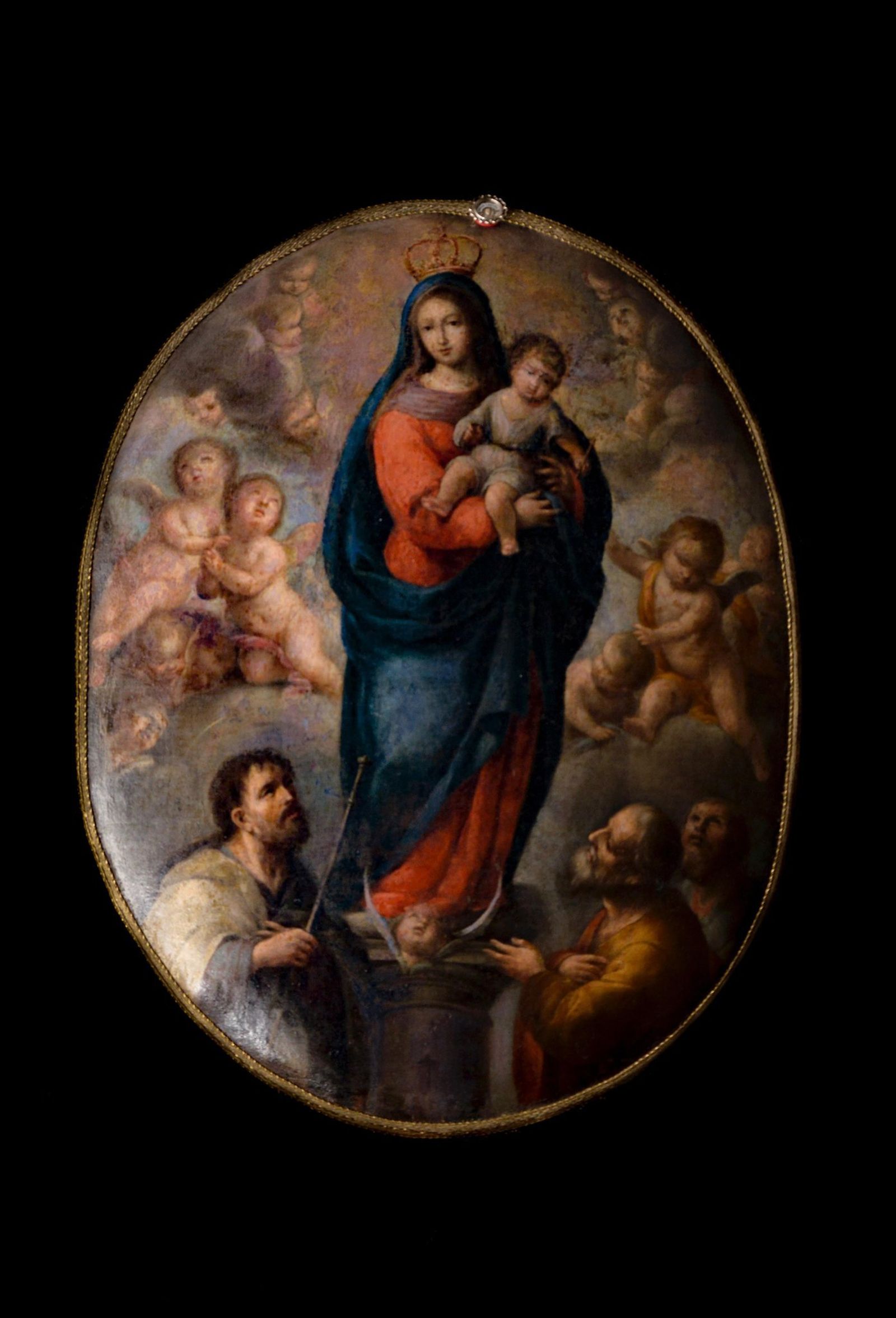 La pintura central del Simpecado dieciochesco de la hermandad