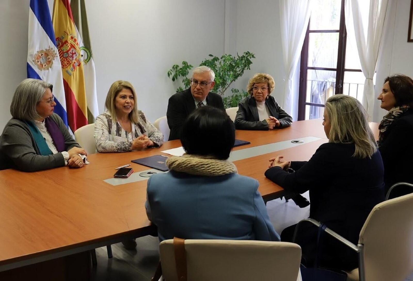 Protocolo de colaboración para impulsar el emprendimiento femenino en Jerez