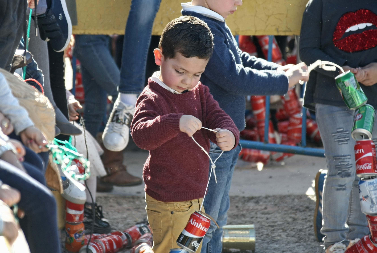 Arrastre de latas en Algeciras