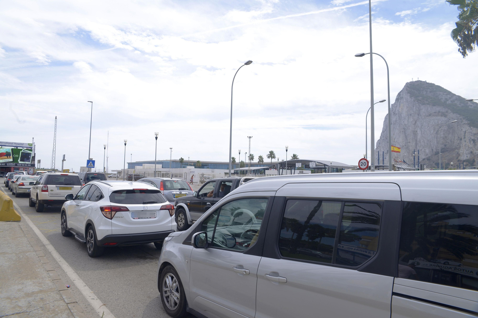 Colas en el acceso a Gibraltar.