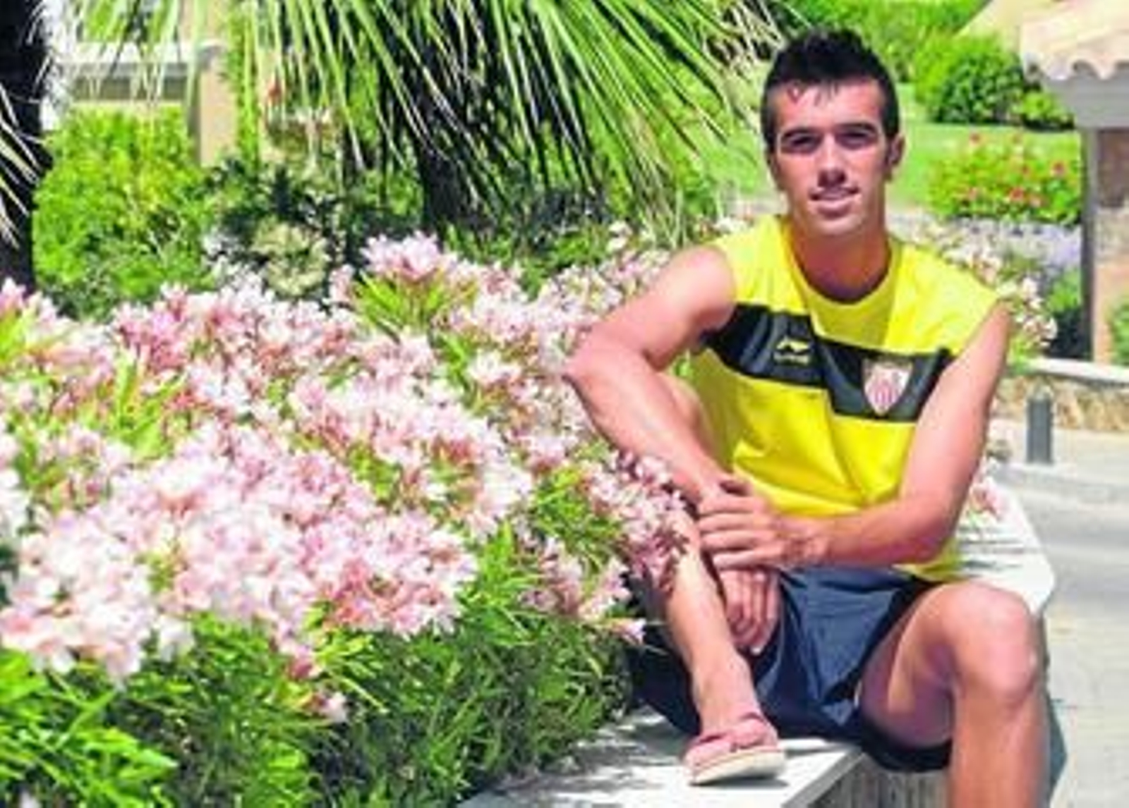 Salva posa en el hotel de concentración en Costa Ballena tras el entrenamiento.