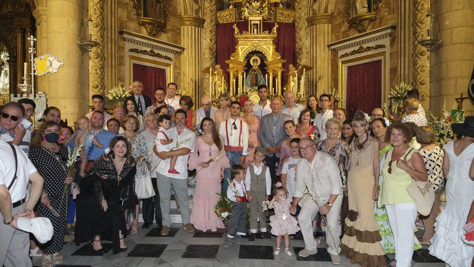 Imágenes de la ofrenda floral a la Virgen del Mar. Feria de Almería 2022