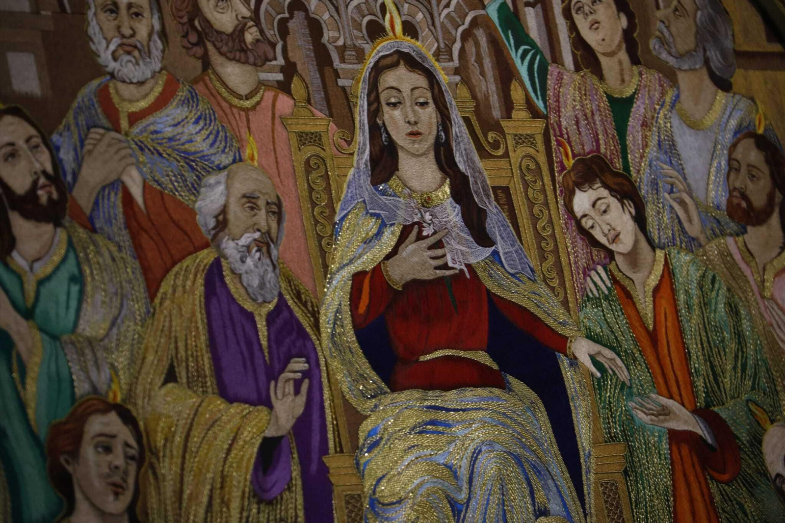 El techo de palio de la Virgen del Dulce Nombre de Córdoba, en imágenes