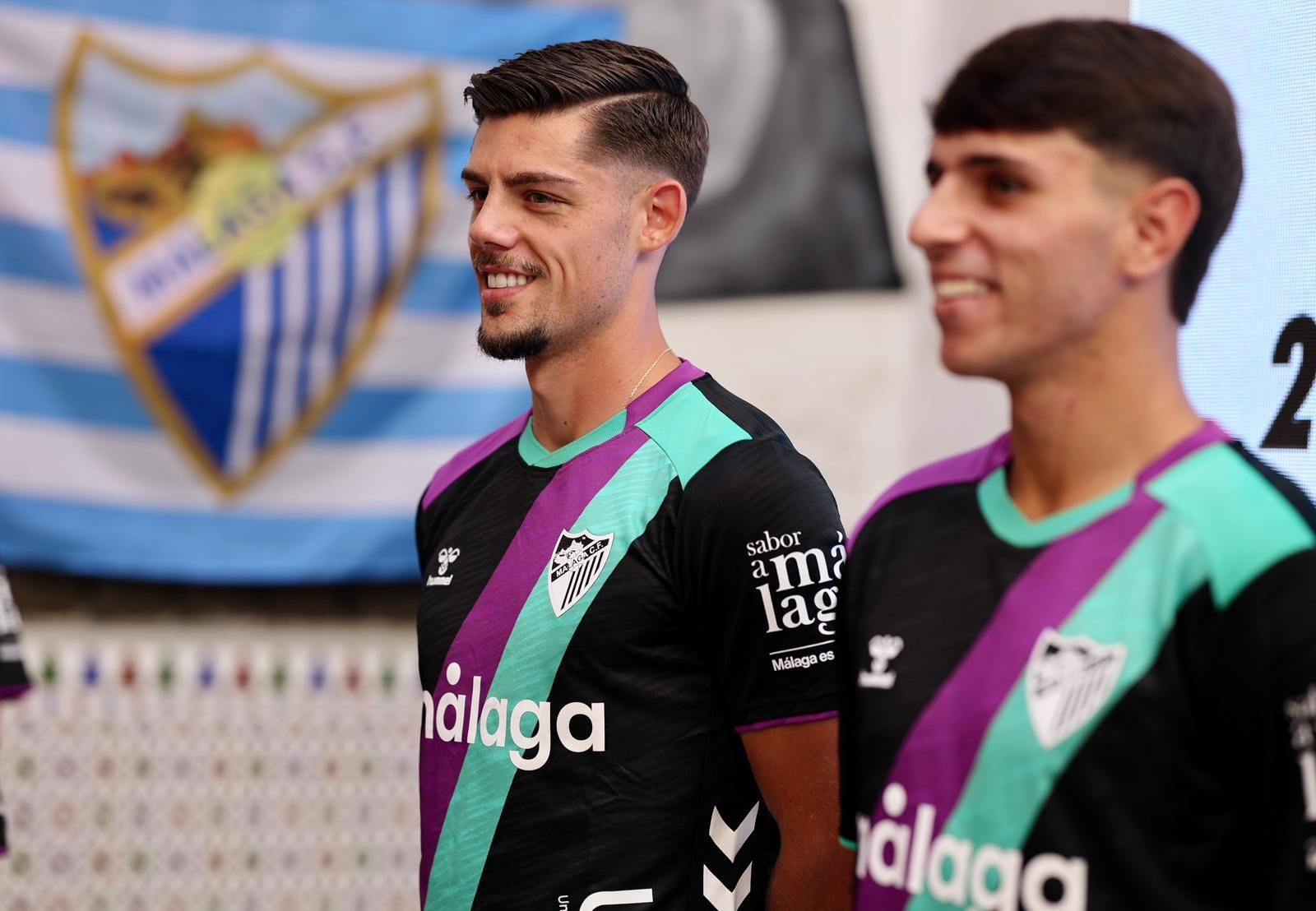 Así es la segunda camiseta del Málaga 25/26