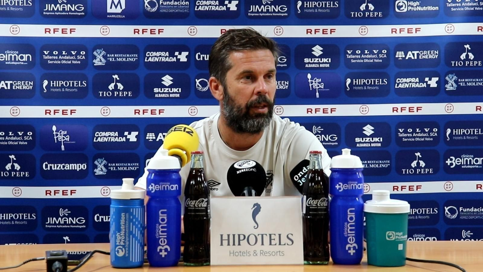 David Sánchez, técnico del Xerez DFC, en la rueda de prensa que ha ofrecido este viernes en Chapín.