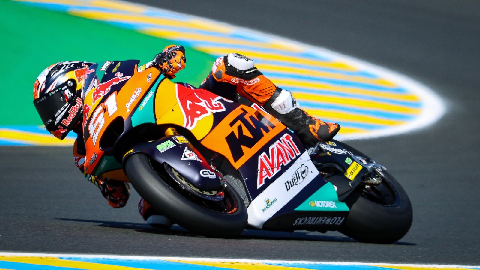 Acosta, al suelo cuando iba líder.