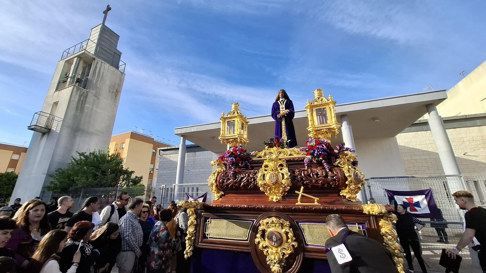 Cristo Medinaceli tras salir de maría Auxiliadora