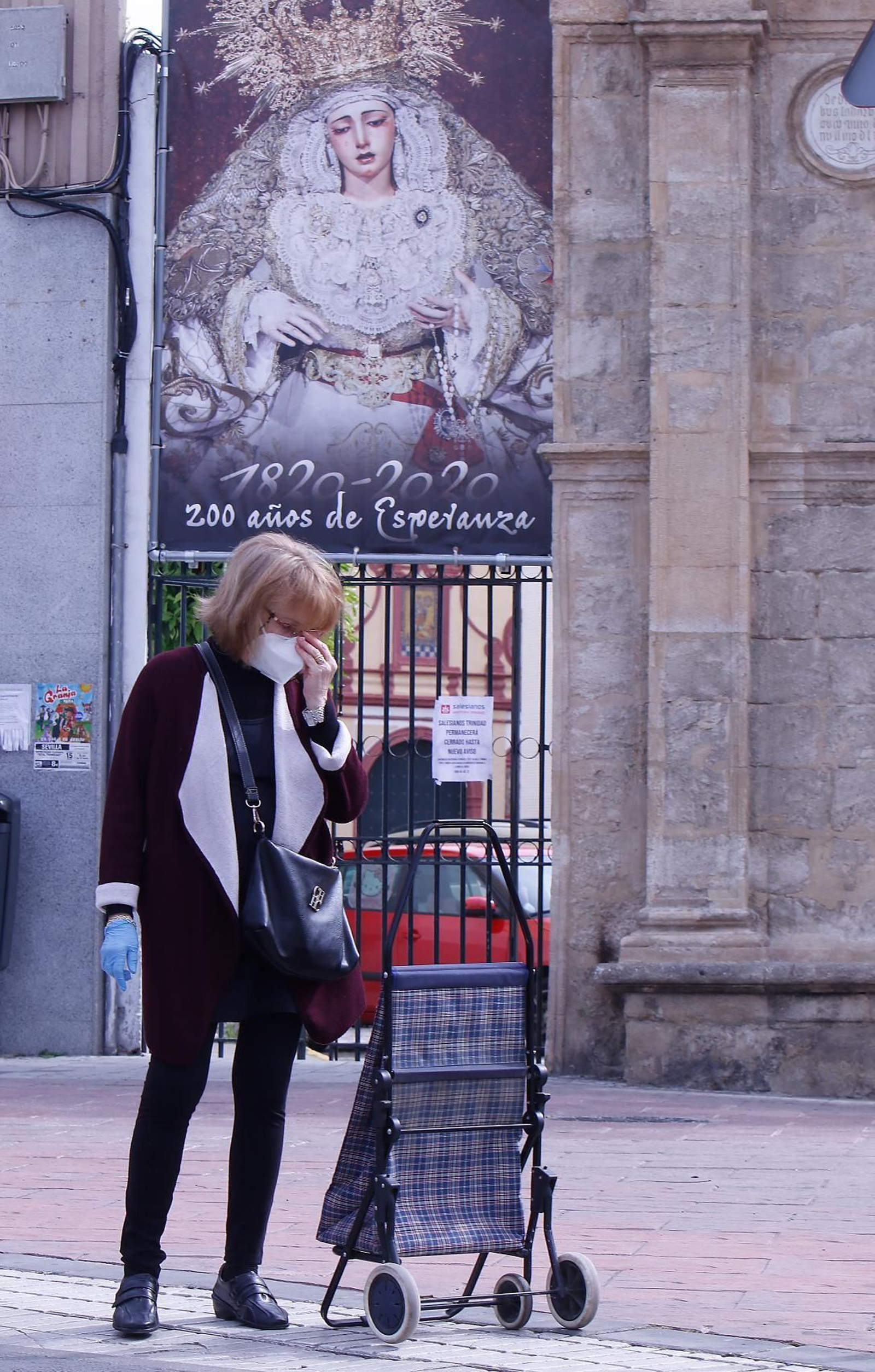 Cinco años del confinamiento por el Covid: las mejores fotos de la pandemia en Sevilla