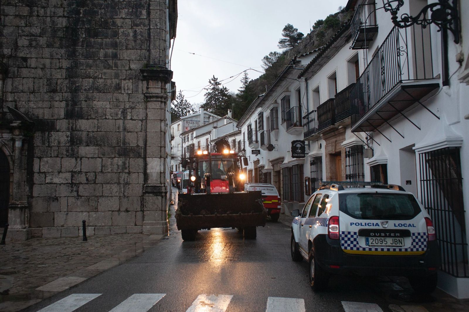 Las imágenes de Grazalema el día del desalojo