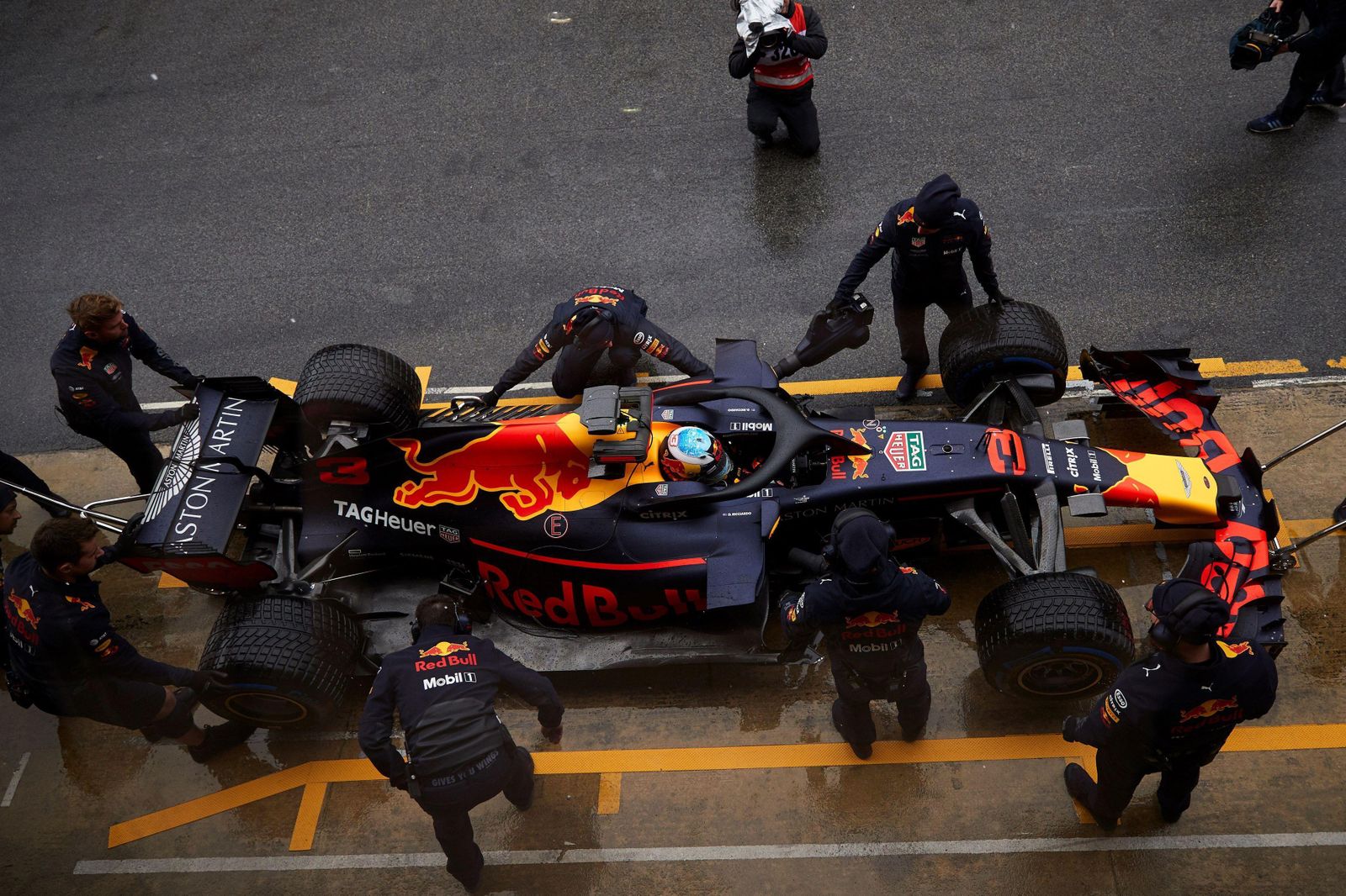 Alonso se moja en Montmeló