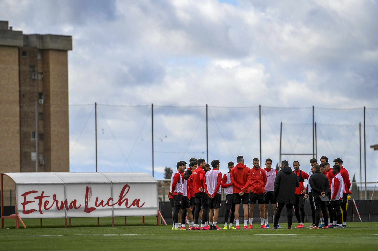 Fotos: así se prepara el Granada CF para el partido del siglo contra el Athletic