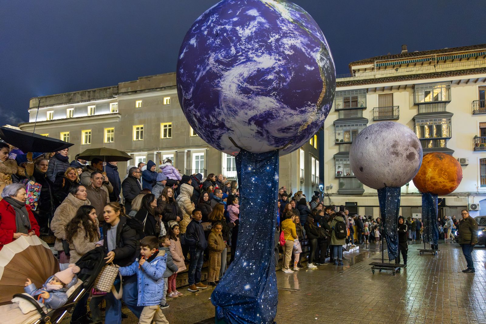 Así vive Jaén la Cabalgata de Reyes Magos: “Jaén, cajita de Navidad mágica” (I)