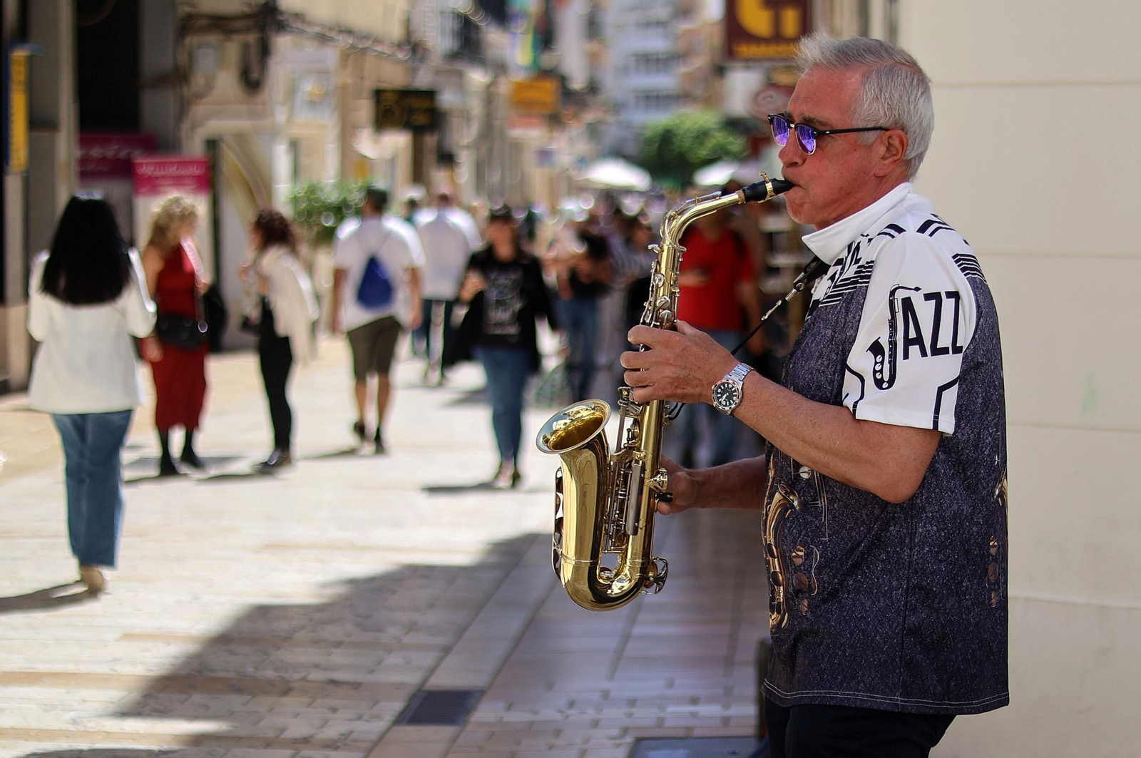 Así se vivió el apagón en las calles de Huelva, en imágenes