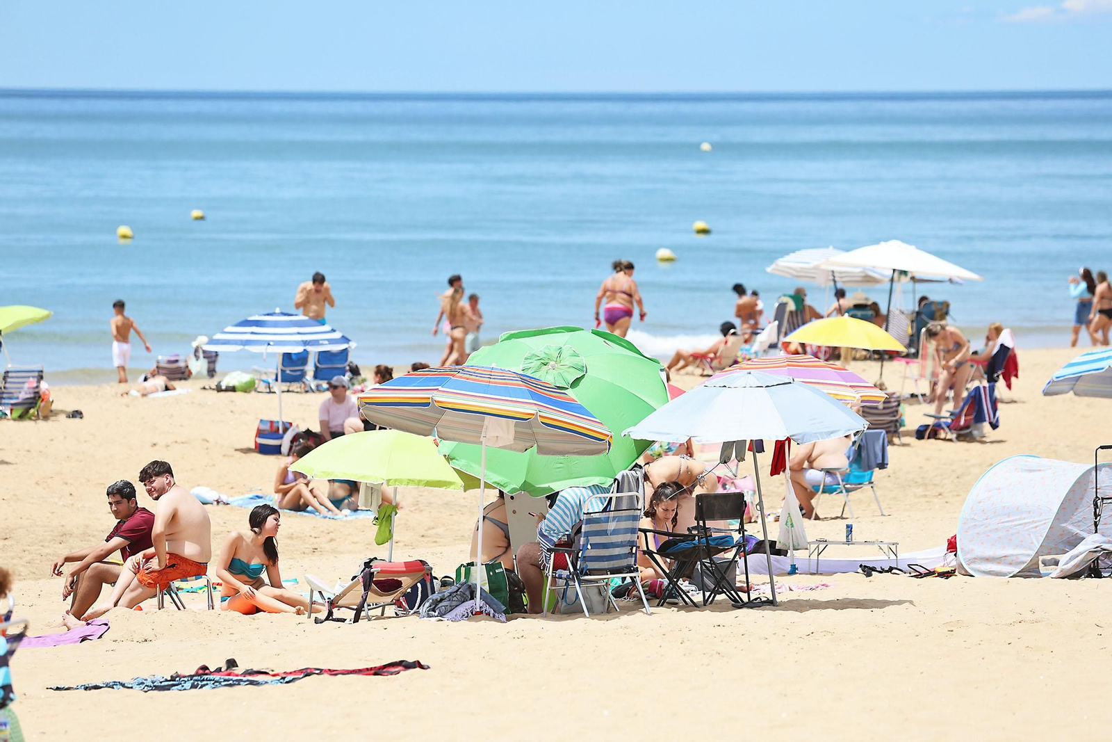 Ambiente en las playas de Huelva el último domingo de junio (41).JPG