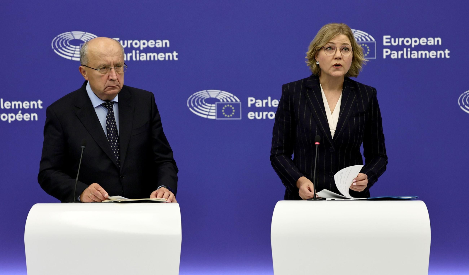 El comisario europeo de Defensa, Andrius Kubilius, y la vicepresidenta ejecutiva de Soberanía Tecnológica, Henna Virkunnen.