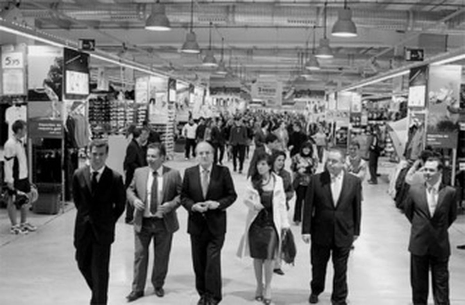 Las autoridades realizaron un recorrido por las instalaciones.