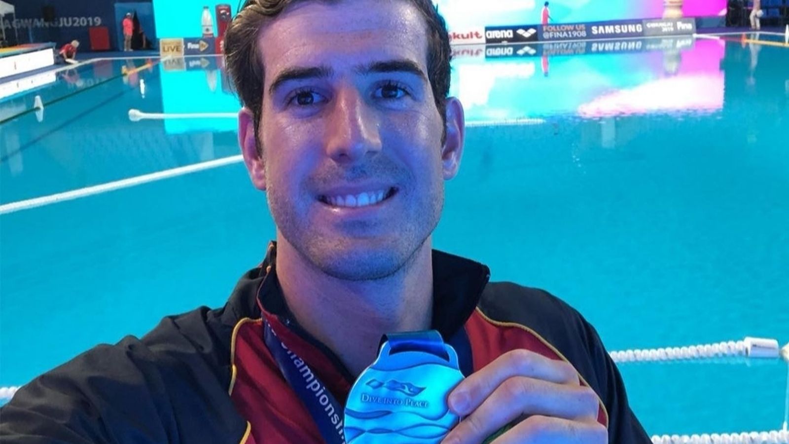 Miguel de Toro, con la plata del Mundial 2019.