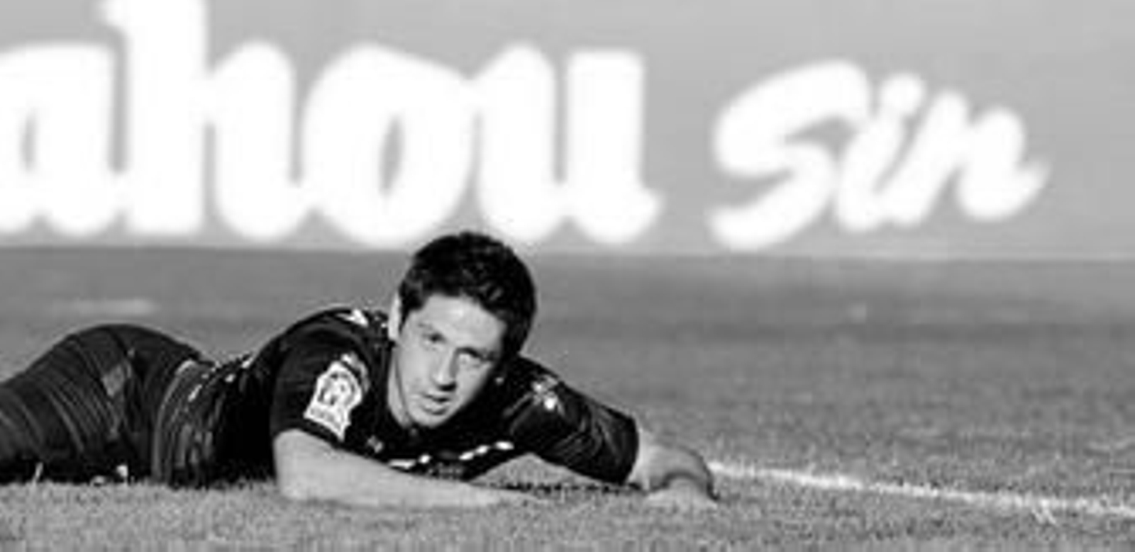 Acuña tuvo en el segundo tiempo una buena ocasión para marcar y romper esa racha de tres empates seguidos en el estreno de un técnico albiazul.