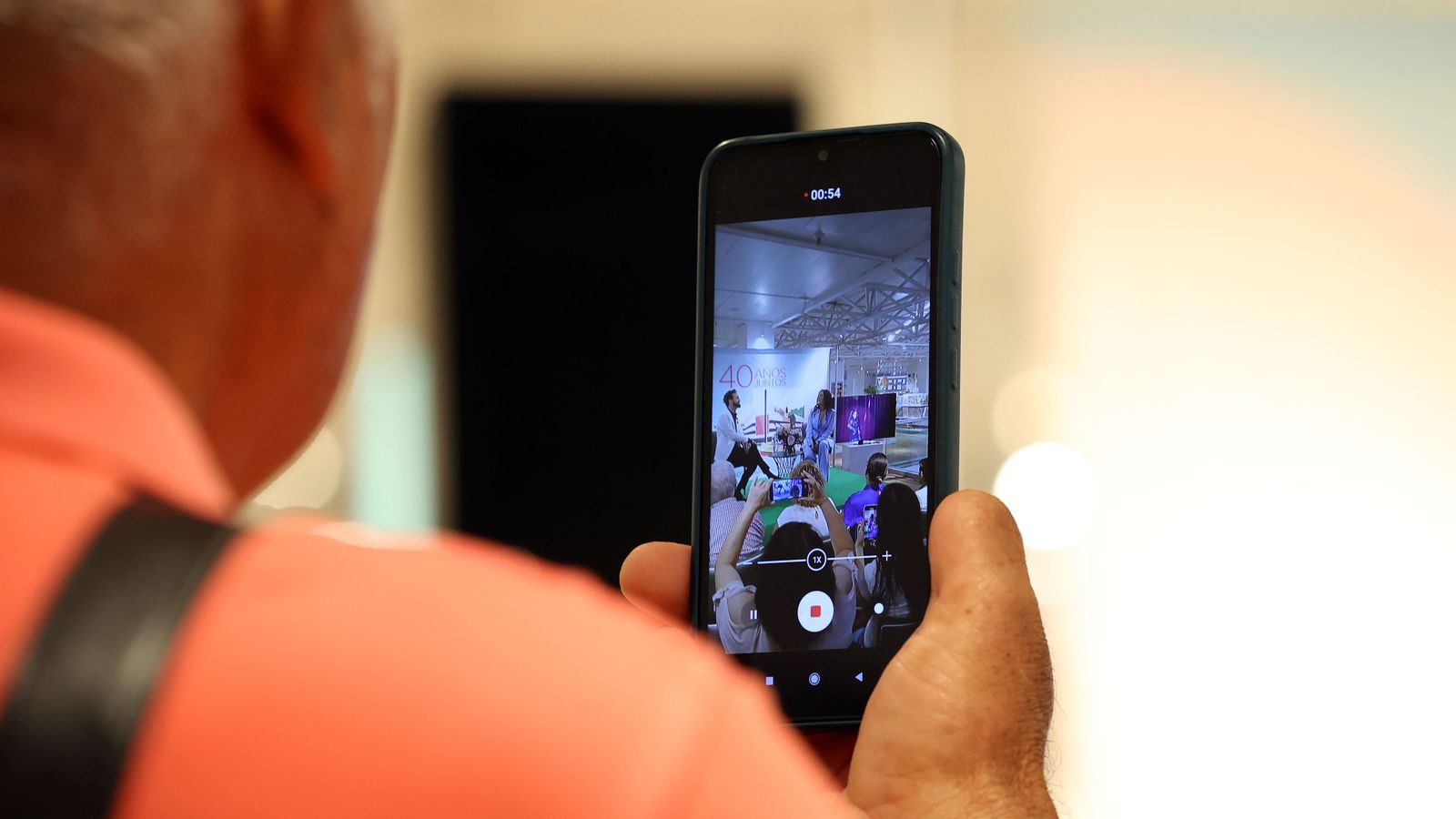 Diana Navarro, en El Corte Inglés de Jerez por el 40 aniversario