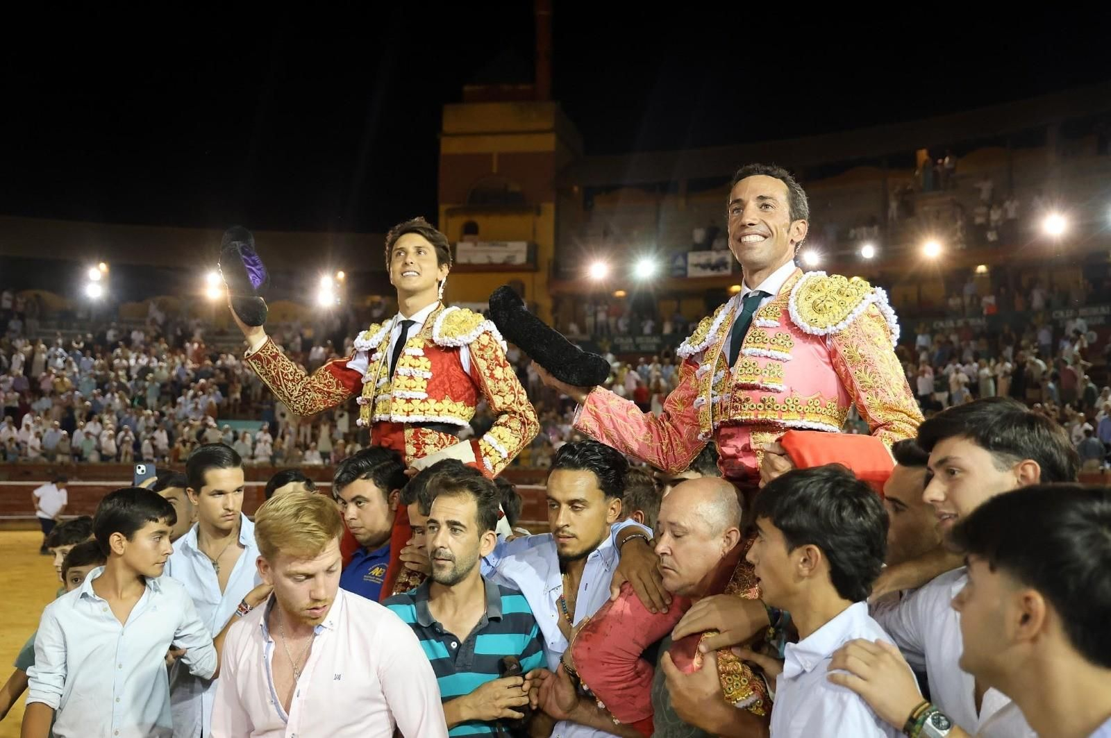 David de Miranda abrió la puerta grande en unión de Roca Rey en su segundo compromiso colombino.
