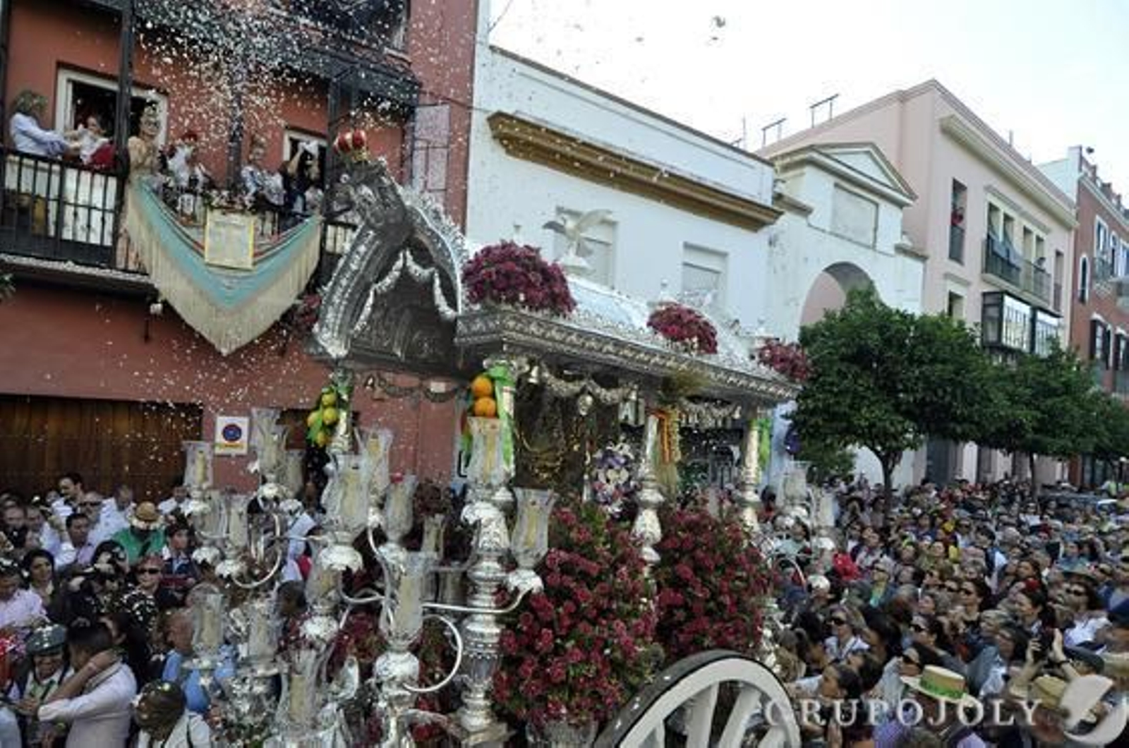 Triana, de camino al Rocío