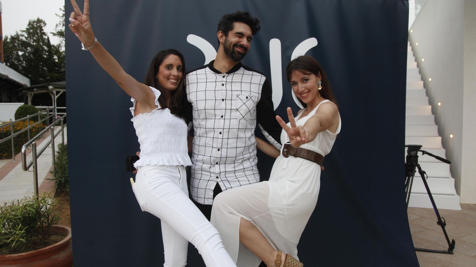 Los tres finalistas poco antes de la celebración de al gala de la noche de ayer.