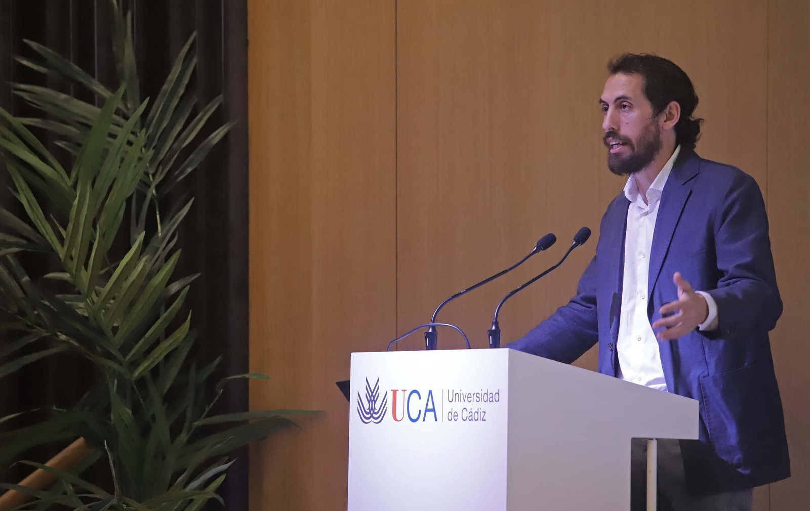 Fotos de la segunda jornada del congreso Rh2edin de energías limpias en la ETSI de Algeciras