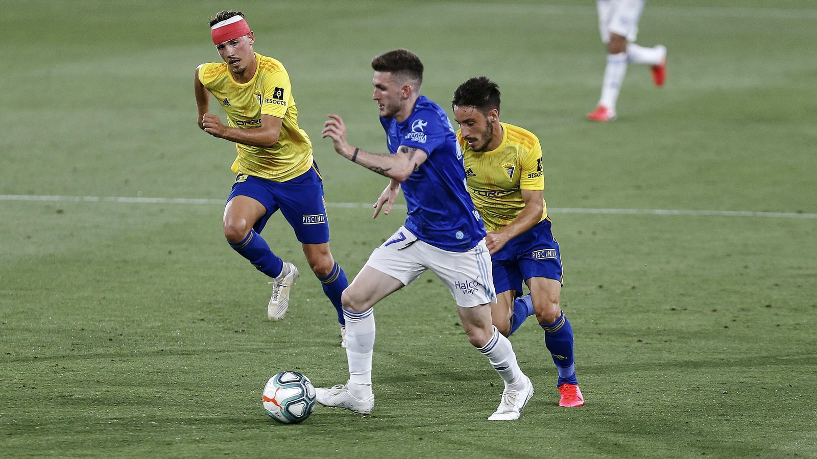 Las imágenes del Cádiz-Oviedo