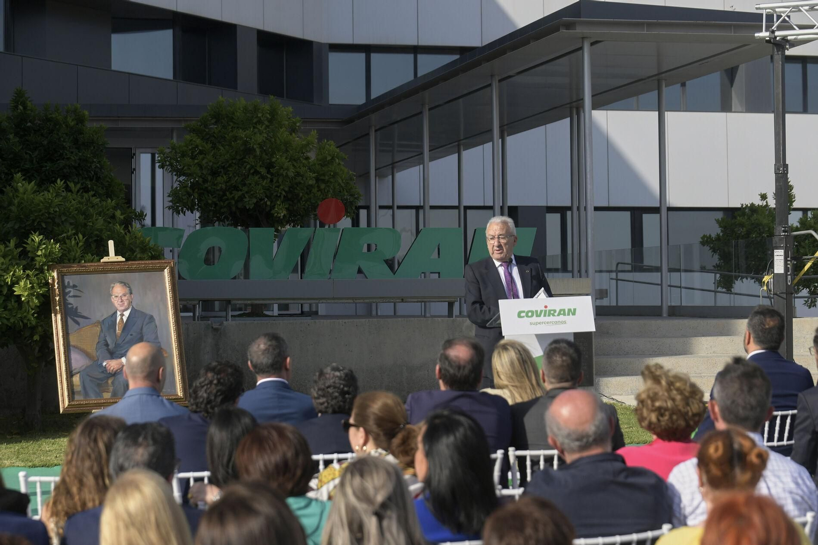 Homenaje en imágenes: Covirán rinde tributo a Antonio Robles y Antonio Salas