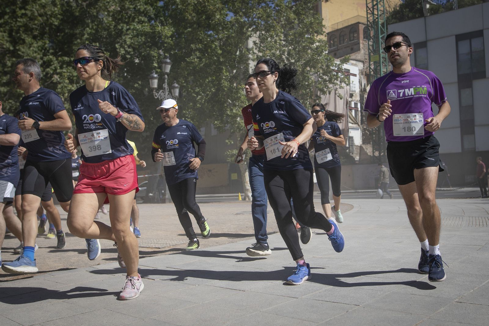 Encuéntrate en las imágenes de la carrera de la Policía Nacional 'Ruta 091'