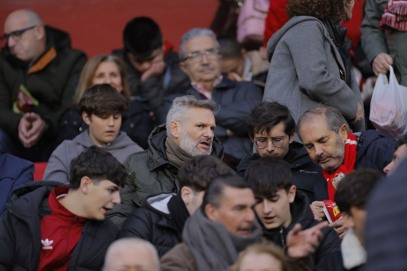 Búscate en las fots del Sevilla fC - Bibao