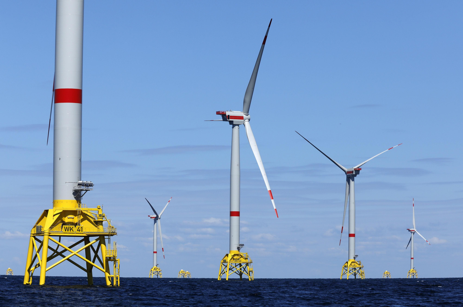 Puerto Real, presente en la estación eólico marina Wikinger