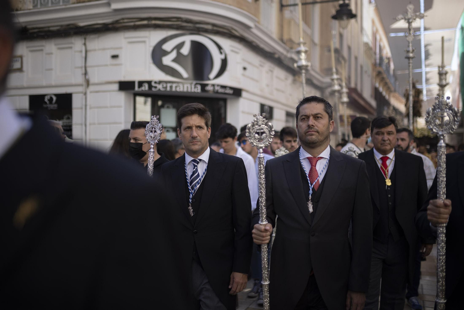 Imágenes de la salida extraordinaria de La Borriquita por las calles de Huelva