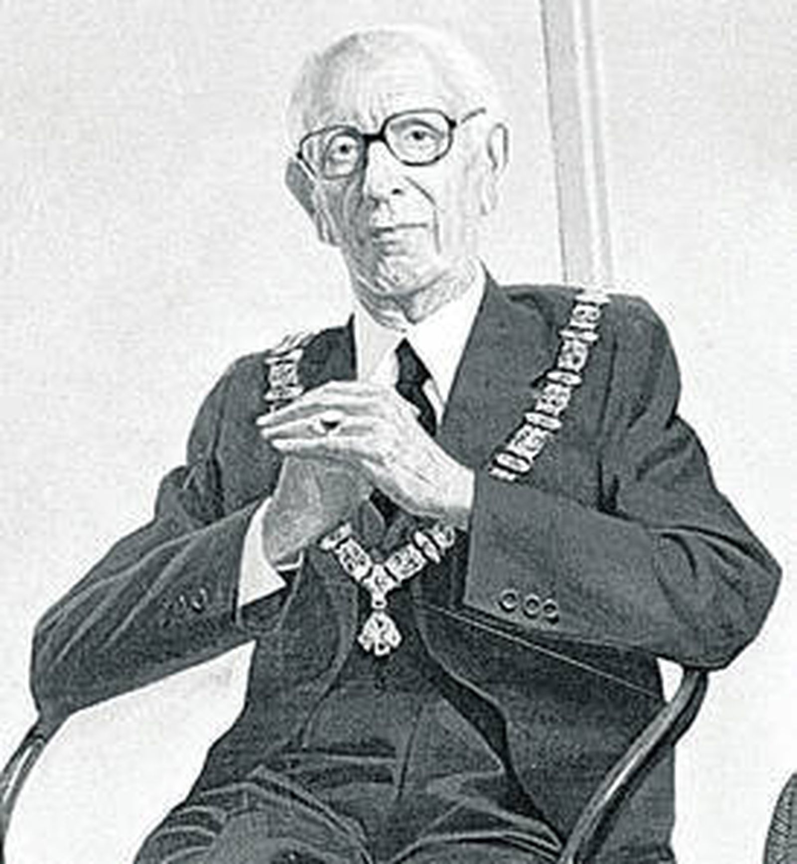 Un retrato de José María Pemán.