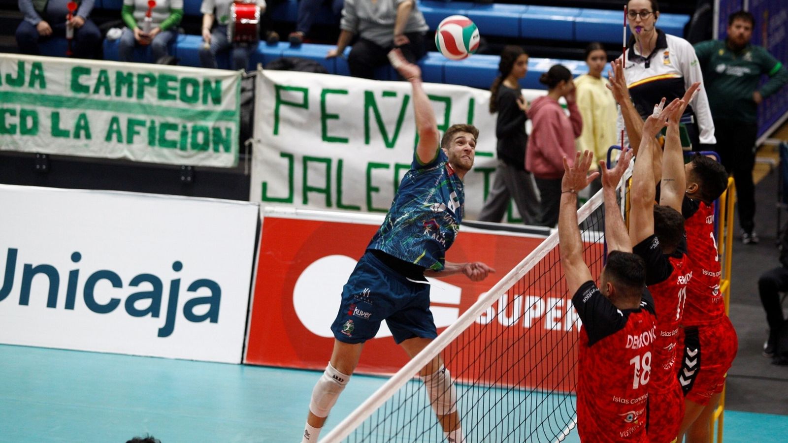 Pepe Villalba finaliza una acción en el duelo contra Instercap Asisa Tarragona SPSP.