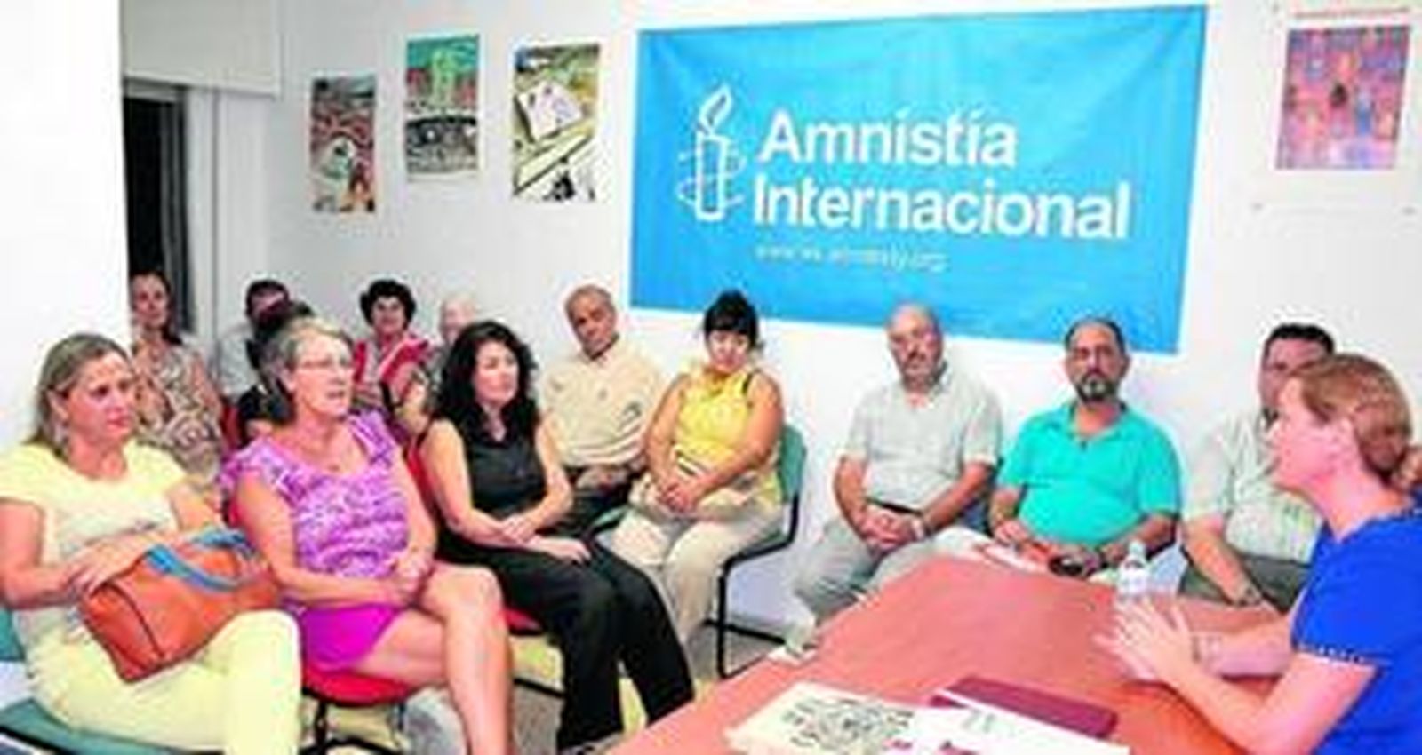 Los asistentes se implicaron en el coloquio con varias preguntas de la realidad actual de Rusia.
