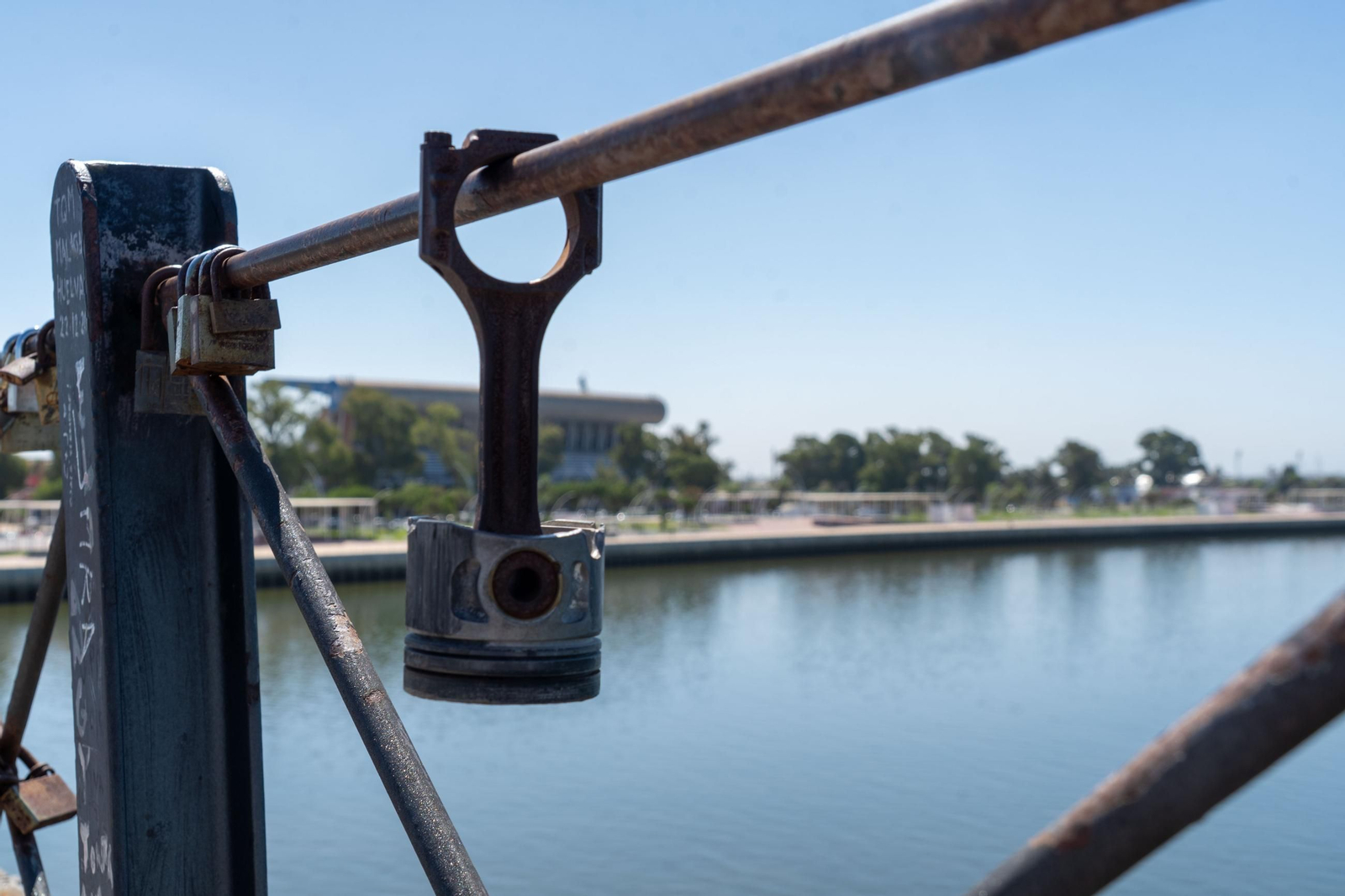 El Muelle de Riotinto y el Paseo de la Ría, lugares con encanto en la capital