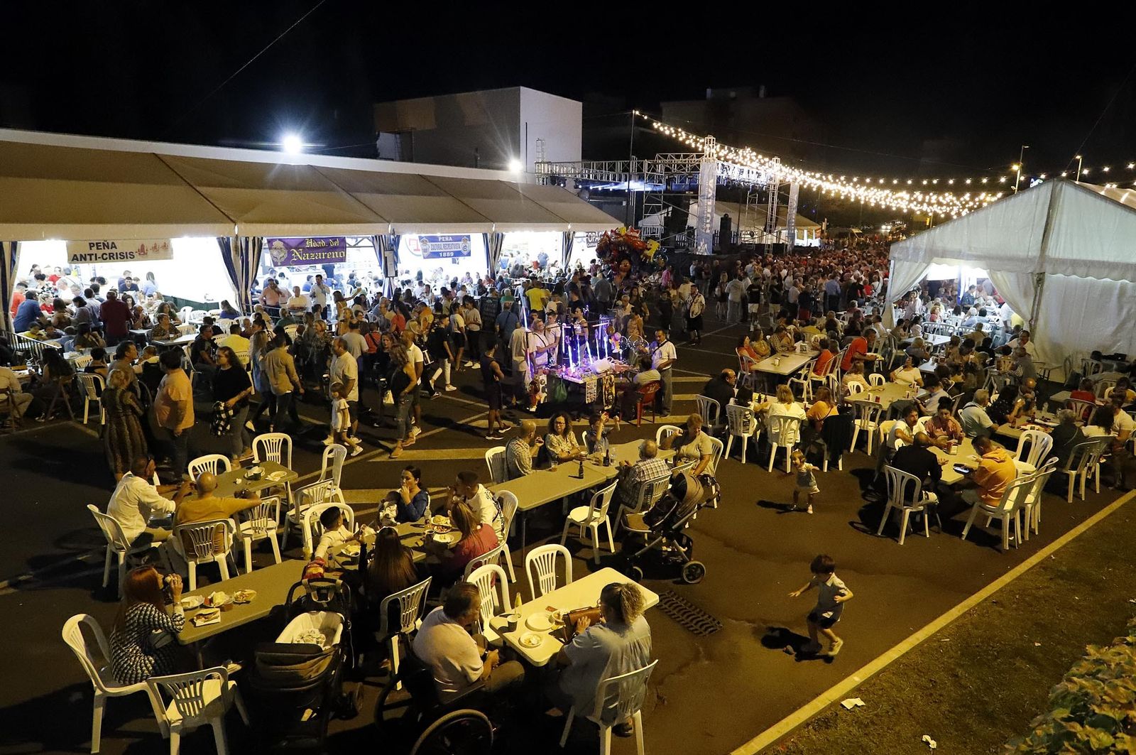 Fiestas de La Cinta 2022. Imágenes del gran ambiente en la primera noche