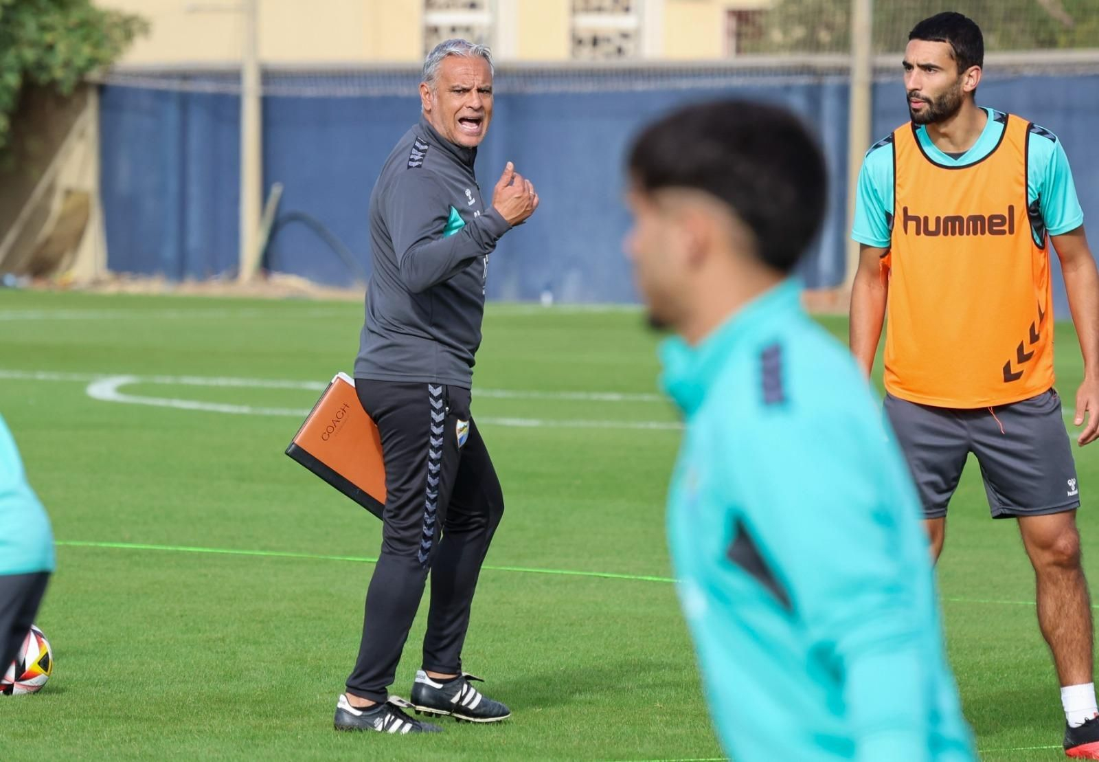 Charla de Pellicer mirando al Antequera-Málaga CF