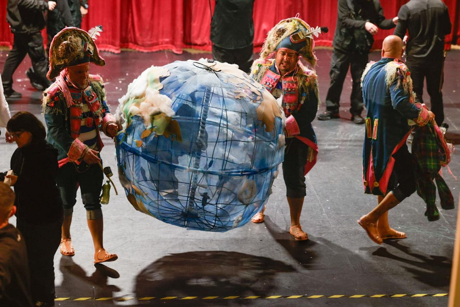 Búscate entre las mejores imágenes de la sexta sesión de cuartos de final del COAC 2026