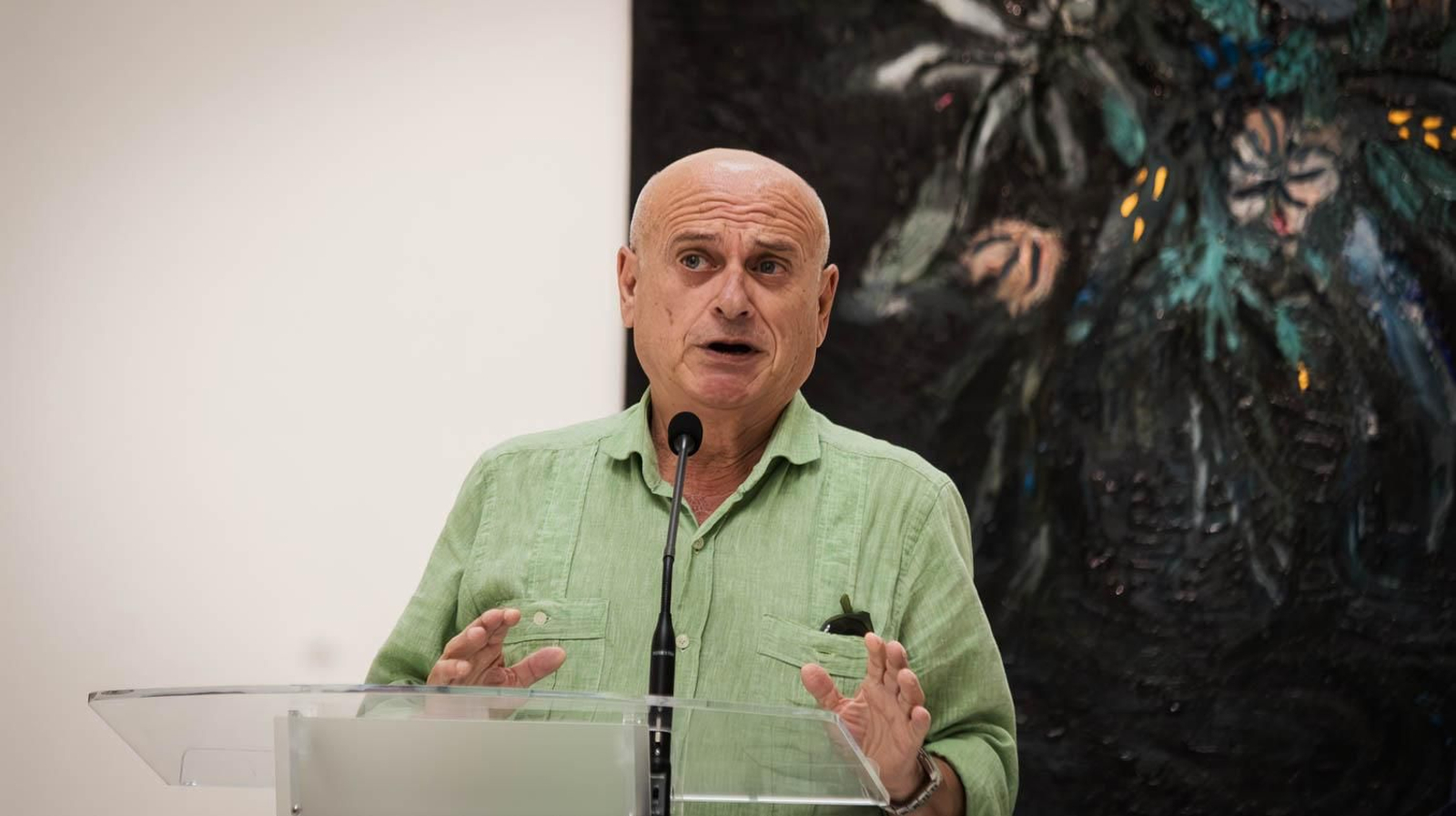 Imágenes de la inauguración de la exposición de José Luis Valverde en Pescadería Vieja