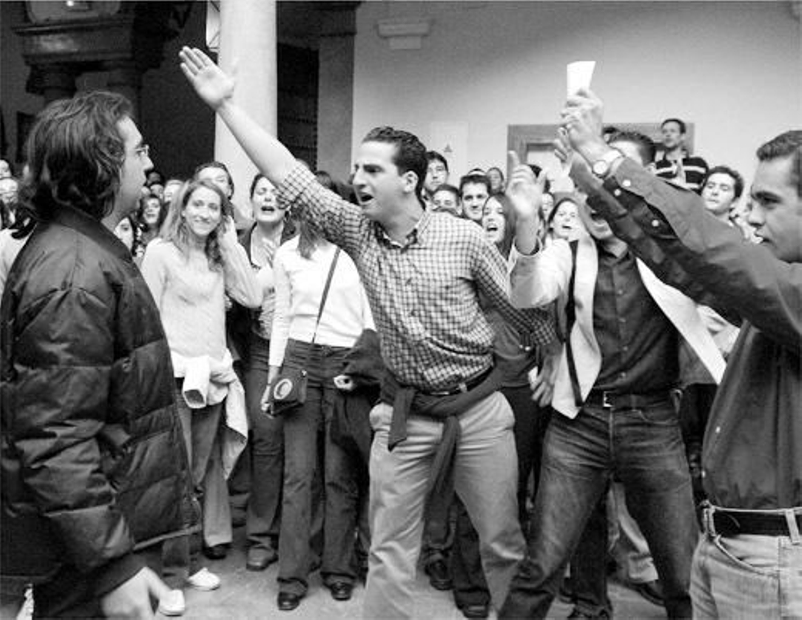 Ibarretxe, Fraga, Chaves y ahora Macarena Olona
