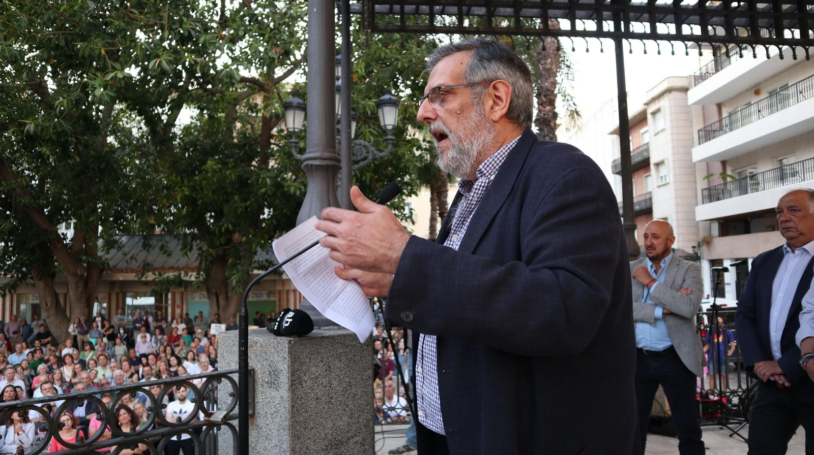 Imágenes de la concentración por las infraestructuras para Huelva