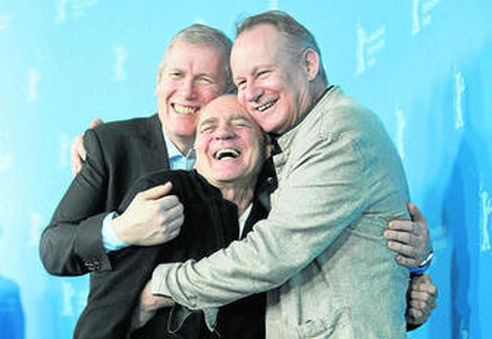 El director Hans Petter Moland, con Bruno Ganz (centro) y Stellan Skarsgard, ayer en la Berlinale.