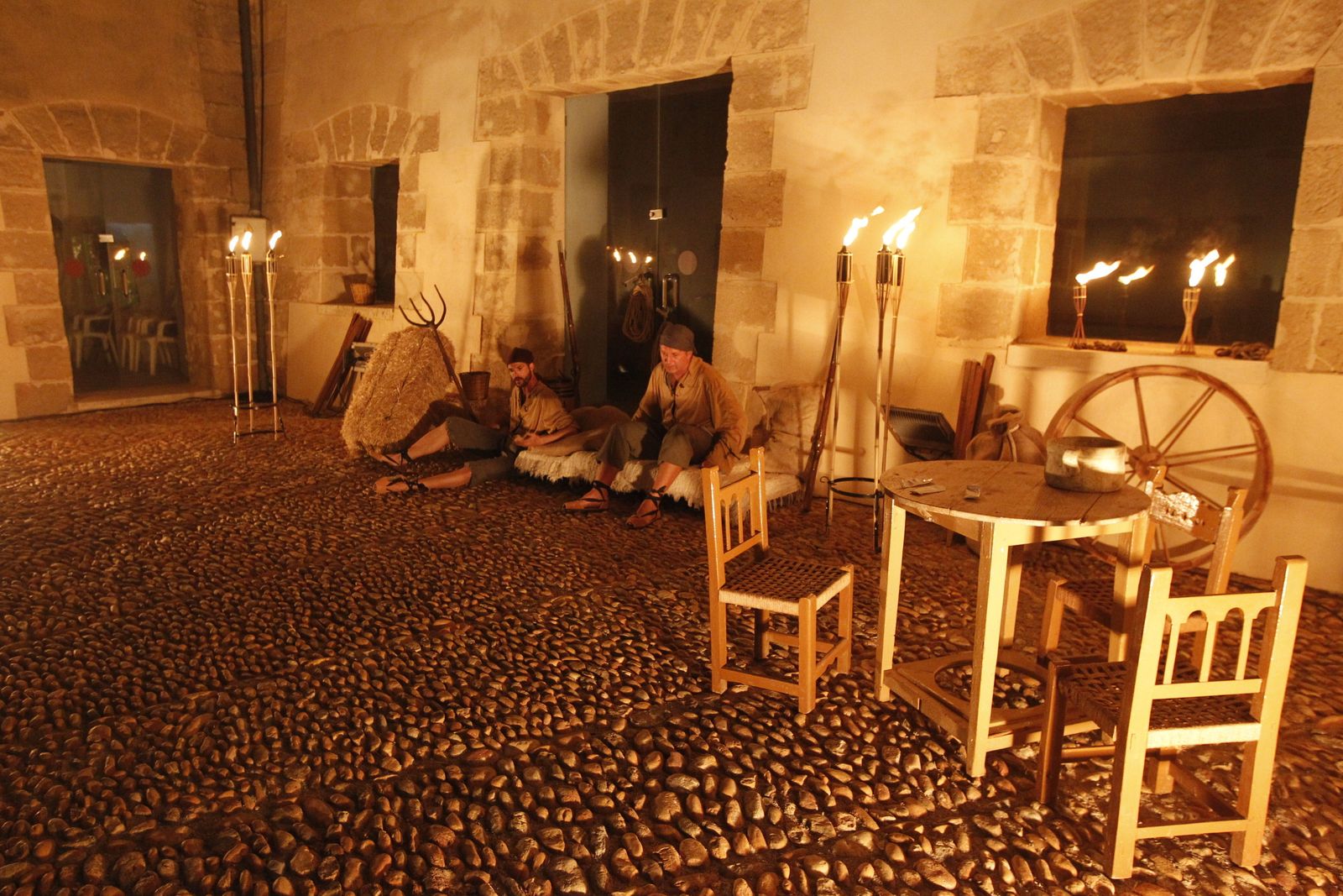 Historia teatralizada del castillo de Guardias Viejas. El Ejido