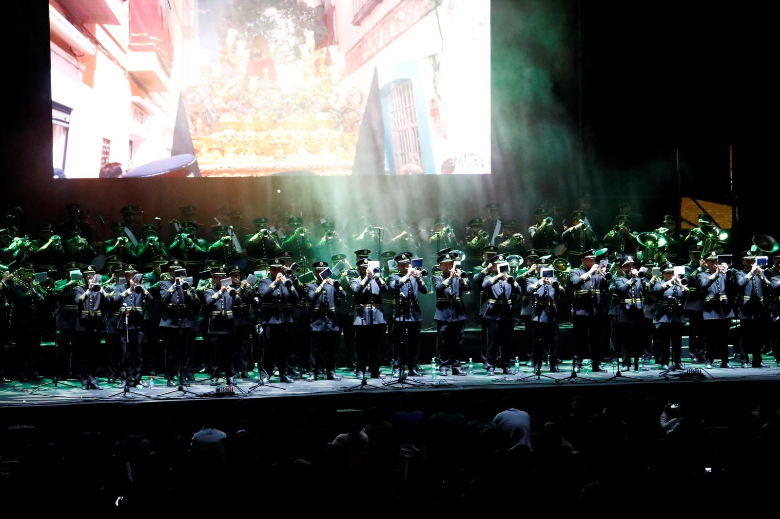 Las mejores imágenes de la Magna 'La música de la Pasión' en Córdoba