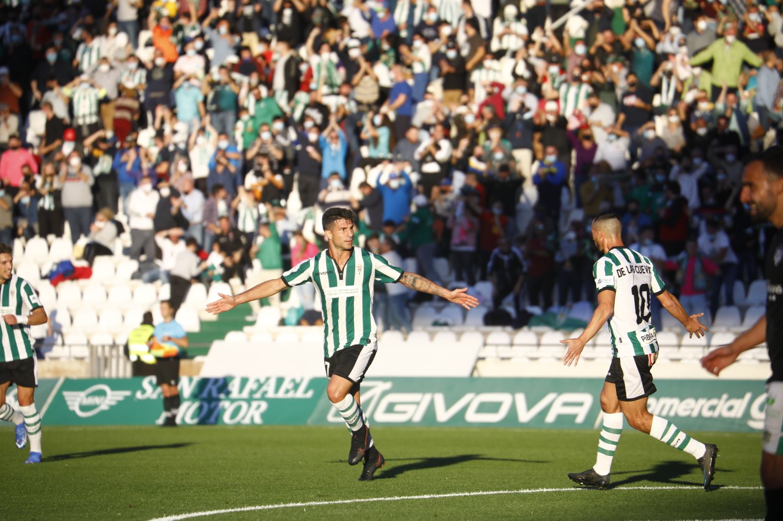 La victoria del Córdoba CF ante el Cacereño, en imágenes