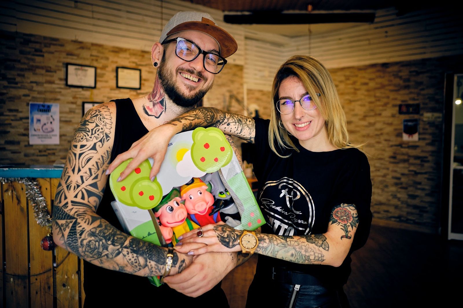 Rubén  Reyes y Beatriz Gómez en el estudio de las Cuestas de las Calesas.