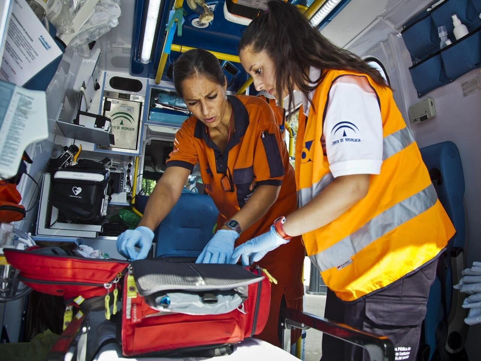 El 061 firma un acuerdo con la UMA para el entrenamiento de enfermería en emergencias sanitarias