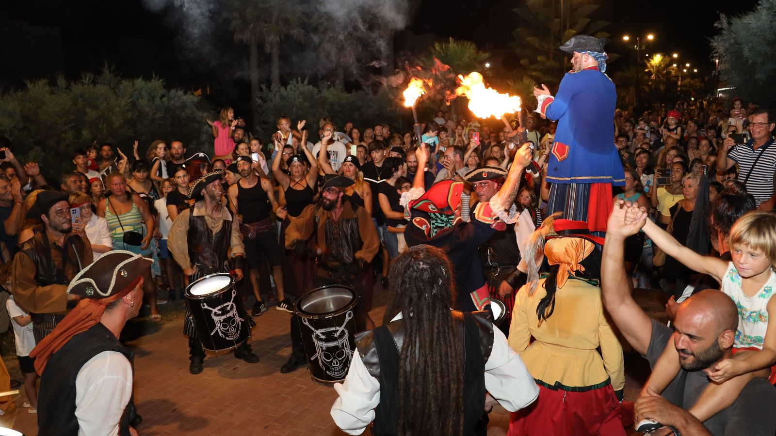 El evento congregó a centenares de personas.